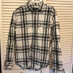 American Eagle black & white plaid shirt size med
